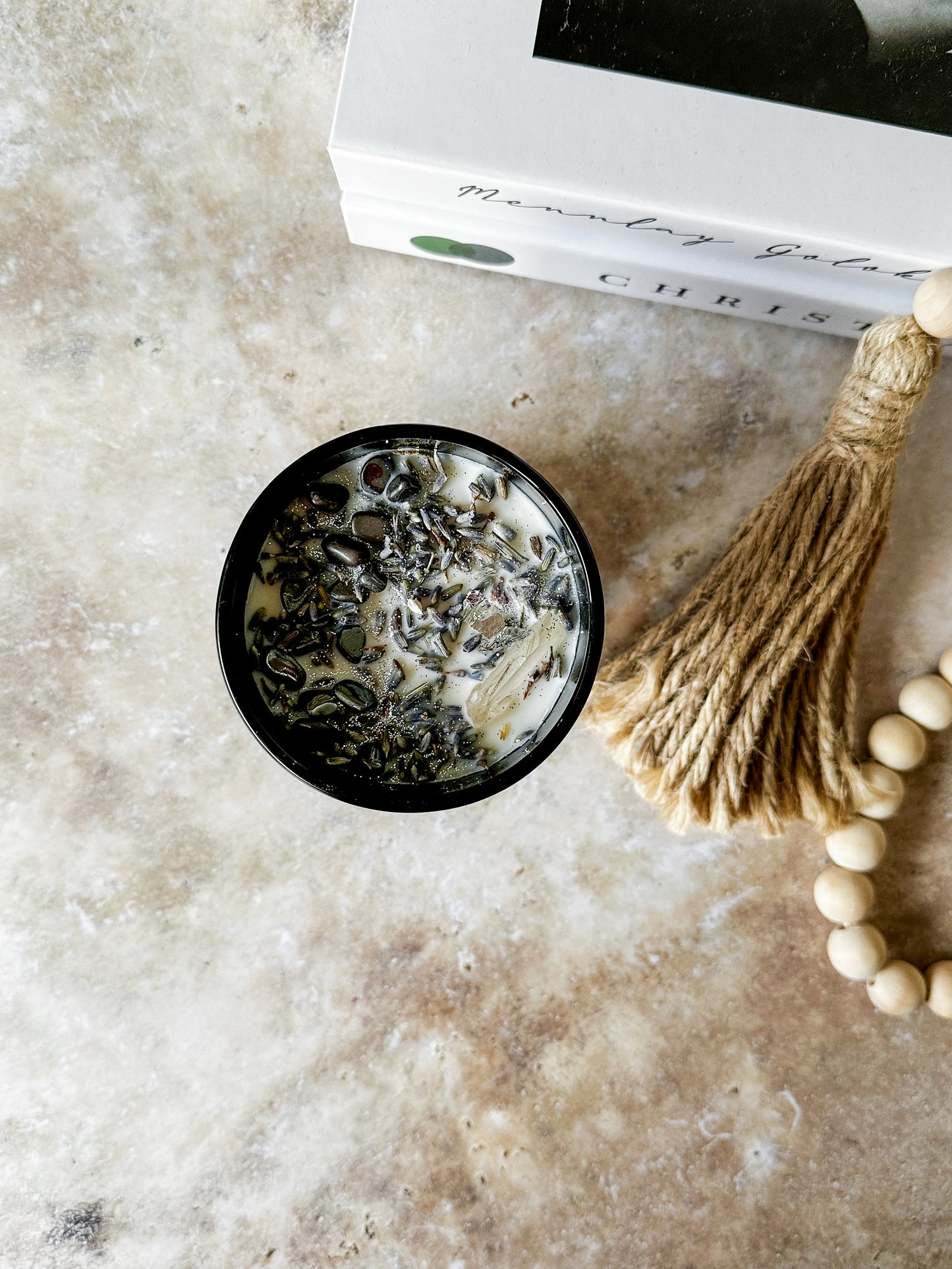 Kristallkerze Neubeginn – Hämatit & Lavendel